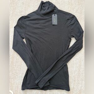 New with Tags: rag & bone black light-weight turtleneck shirt- XS